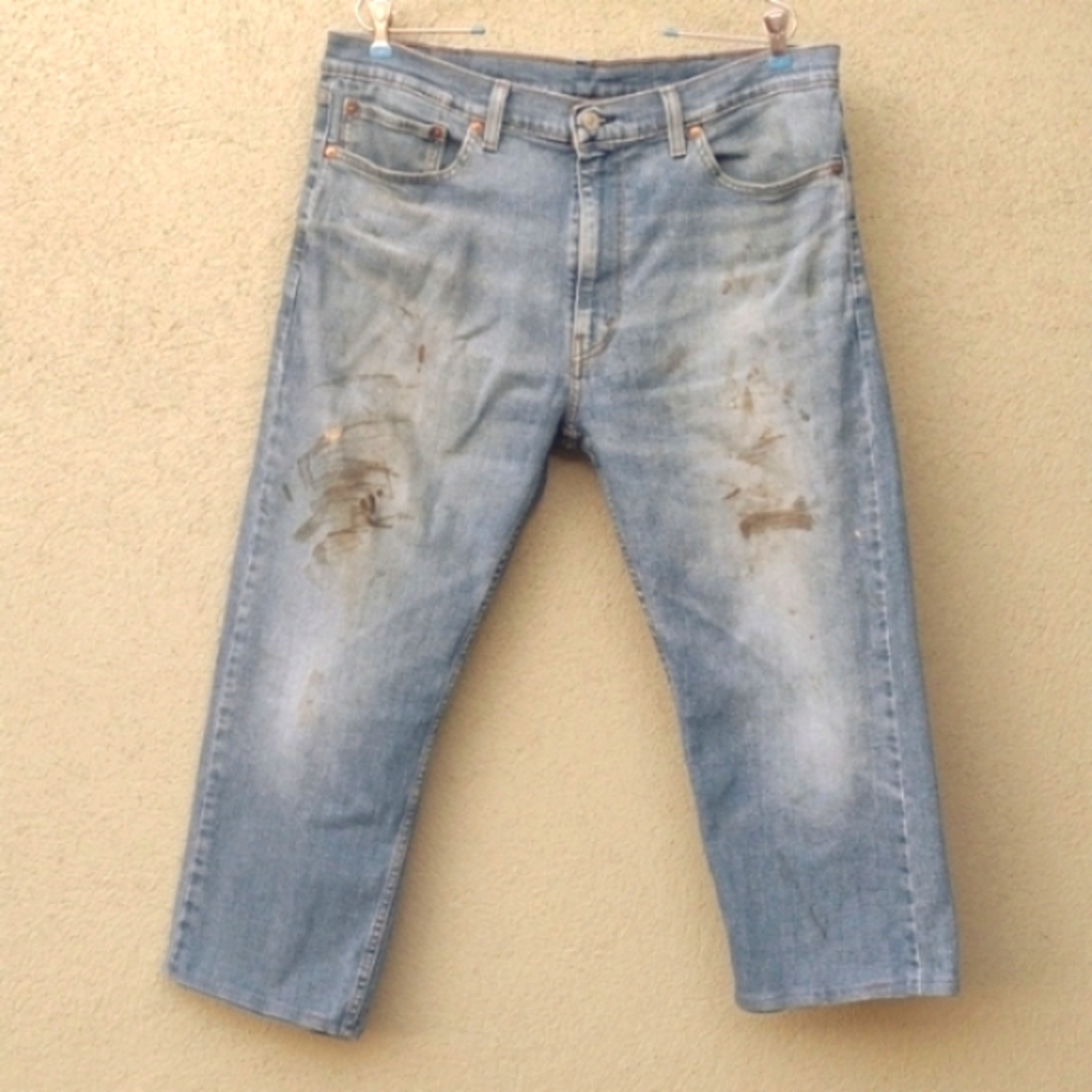Distressed Stained Levi's Stretch 505 38x24 Short